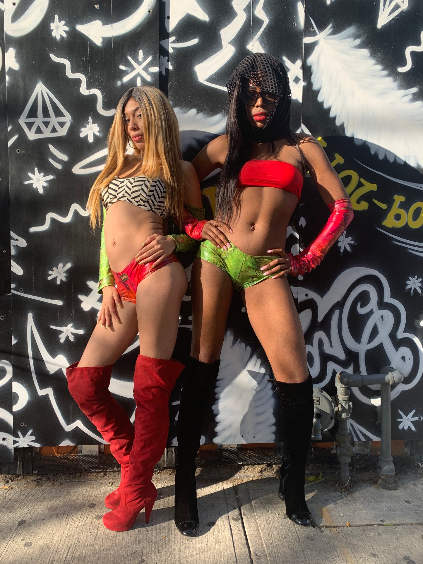 Side Slit Non-reversible Swim Bottom